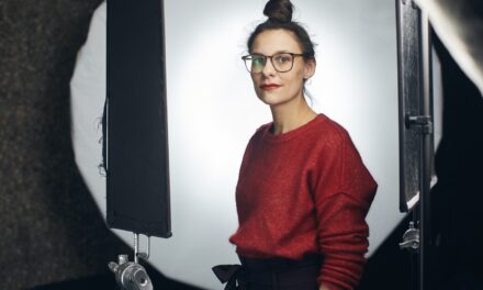 Residenztheater München: Der Kreis um die Sonne - Archiviert