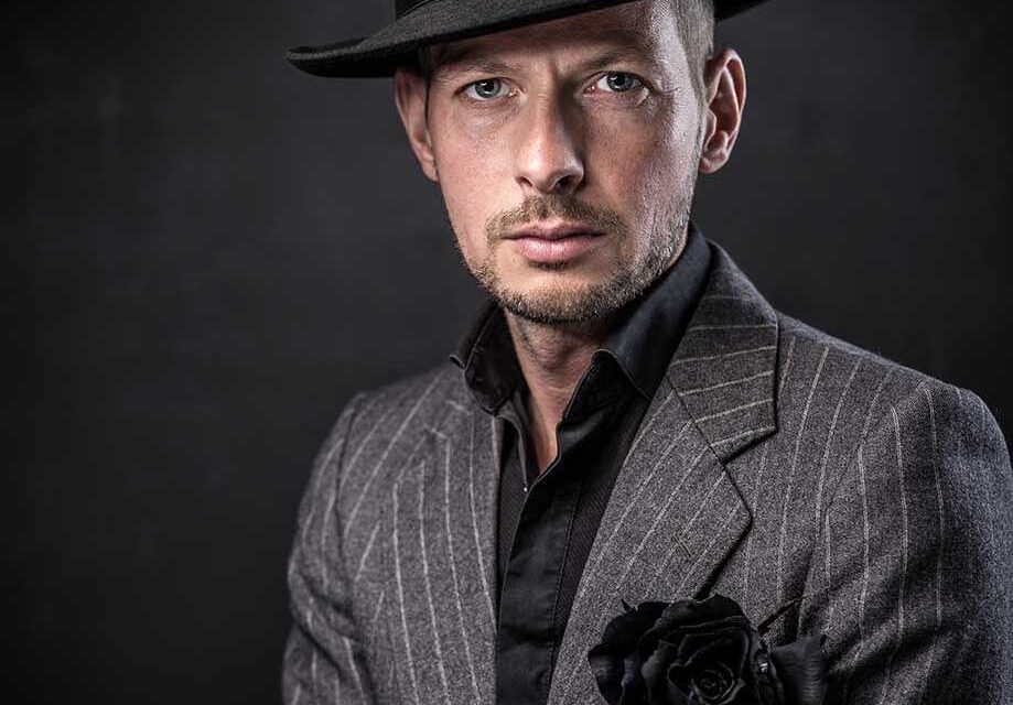 Konzert im Metropol Theater Bremen: Denis Fischer – Cat People - Archiviert