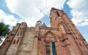 Westansicht vom Dom © Dominik Ketz