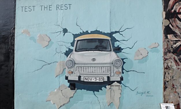 Einst Berliner Mauer – Heute die längste Open-Air-Galerie der Welt