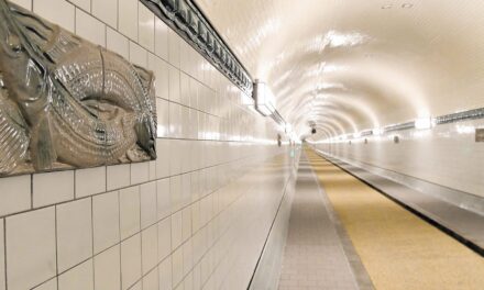 Auf Spurensuche in der Hansestadt Hamburg: Der Alte Elbtunnel - Archiviert