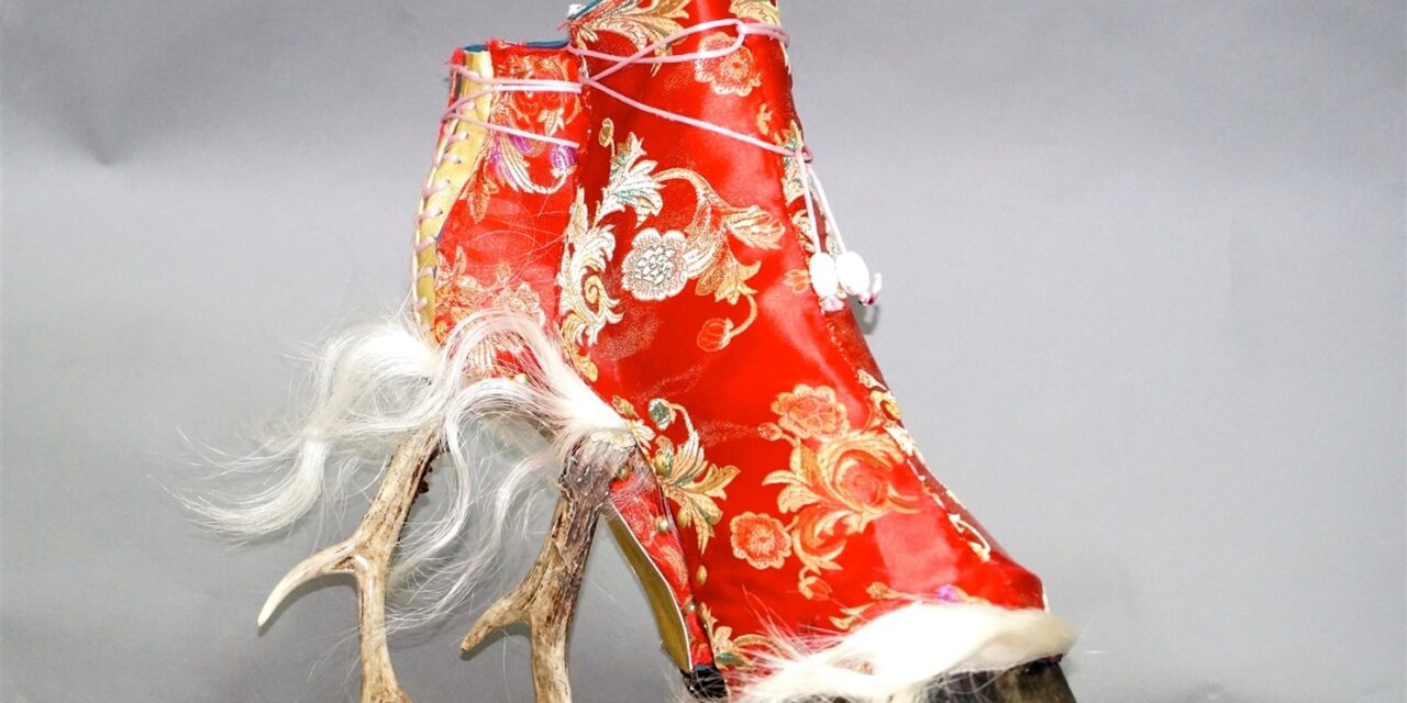 LUDWIGGALERIE Schloss Oberhausen: ART ABOUT SHOES – von Schnabelschuh bis Sneaker - Archiviert