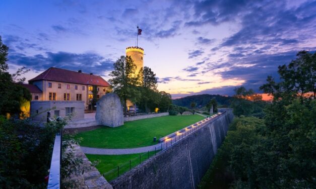 Die Sparrenburg in Bielefeld: Die be­kann­tes­te Burg­an­la­ge im Teu­to­bur­ger Wald