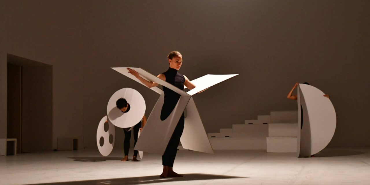 HELLERAU, Dresden: Geometrisches Ballett - Archiviert