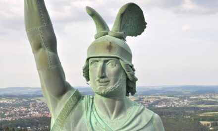 Das Hermannsdenkmal in Lippe: Das Wahrzeichen der Region