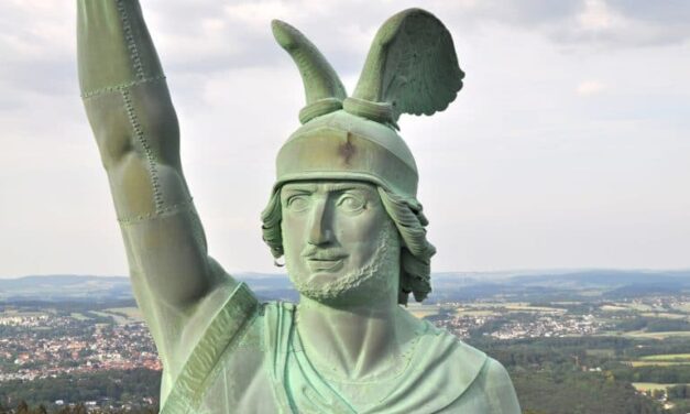 Das Hermannsdenkmal in Lippe: Das Wahrzeichen der Region