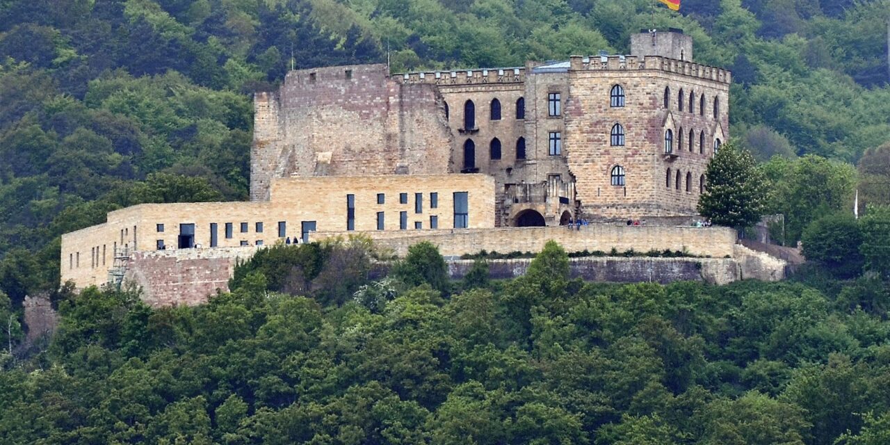 Das Hambacher Schloss die Wiege der Demokratie - Archiviert