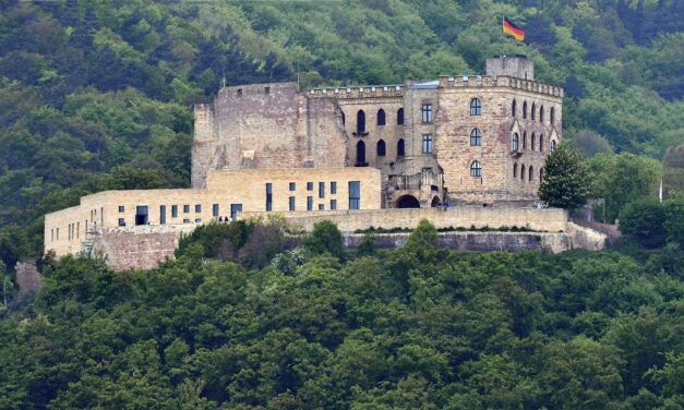 Das Hambacher Schloss  die Wiege der Demokratie
