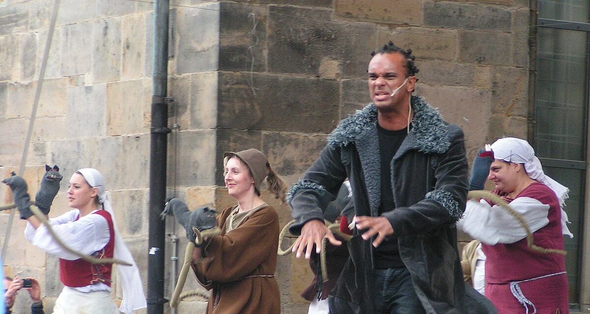 Die Rattenfängerstadt Hameln 2021: Pflasterfest, „die Schatzinsel”, „Rats” und Felgenfest - Archiviert