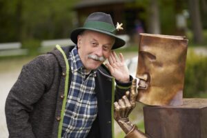 Faszinierende Wesen aus Metall im Kurpark Bad Hall © Holnsteiner