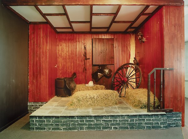 Museum der bildenden Künste Leipzig 2022: Glamour Studio. Zeitgenössische Fotografie aus der BMW-Schenkung - Archiviert