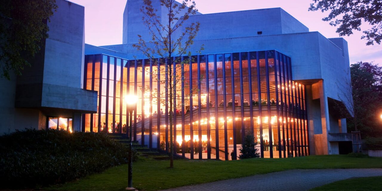 Das Theater St. Gallen 2021/2022 - Archiviert