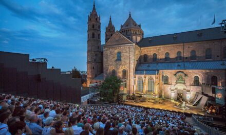 Nibelungen-Festspiele 2022: Uraufführung „Hildensaga. Ein Königinnendrama“ - Archiviert
