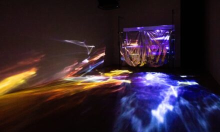 Museum Morsbroich: Mischa Kuball Referenz Räume - Archiviert