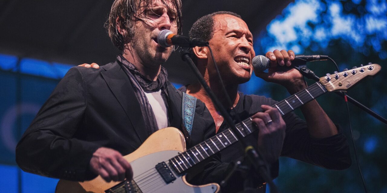 Theater und Konzerthaus Solingen: Chris Bergson & Ellis Hooks - Archiviert