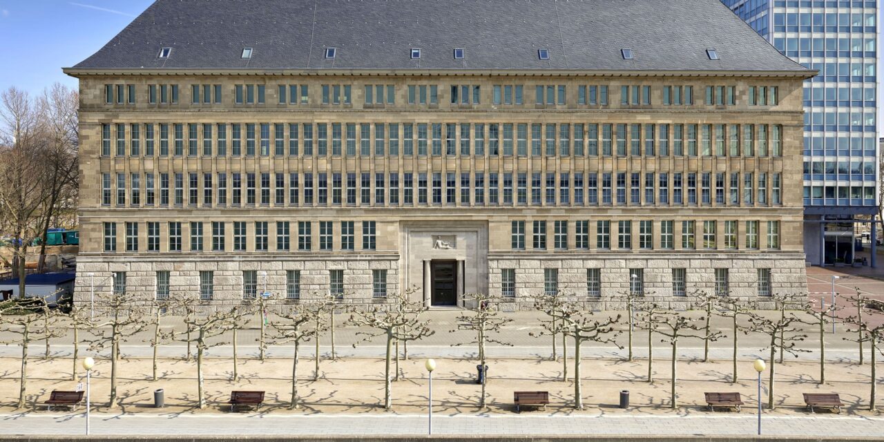 Haus der Geschichte Nordrhein-Westfalen im Behrensbau Düsseldorf: „UNSER LAND. 75 Jahre Nordrhein-Westfalen“ - Archiviert