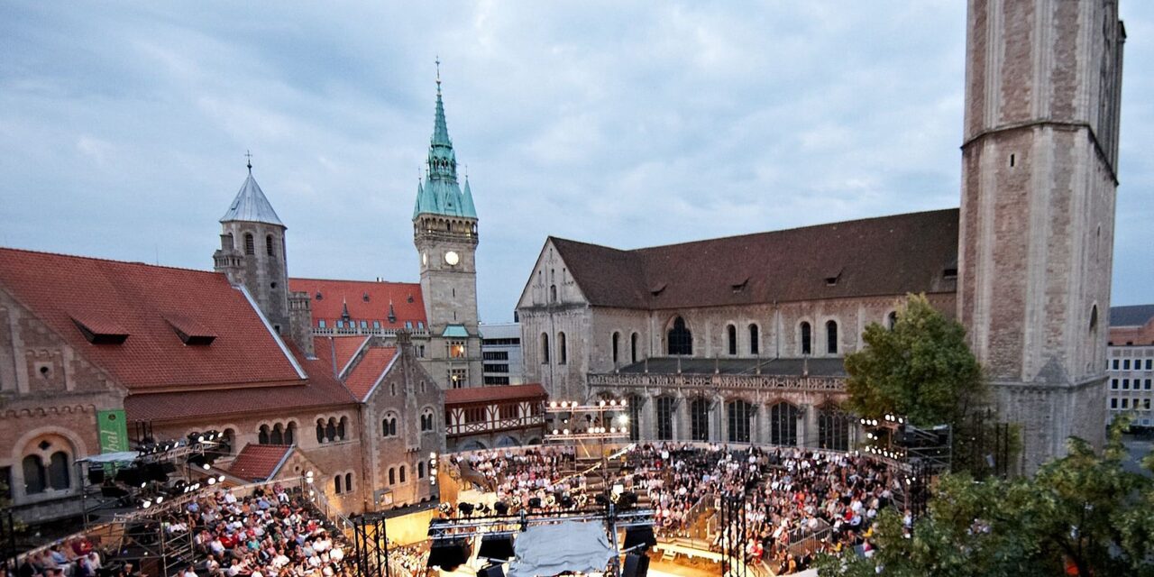 Braunschweiger Burgplatz Open Air 2022: Aida - Archiviert