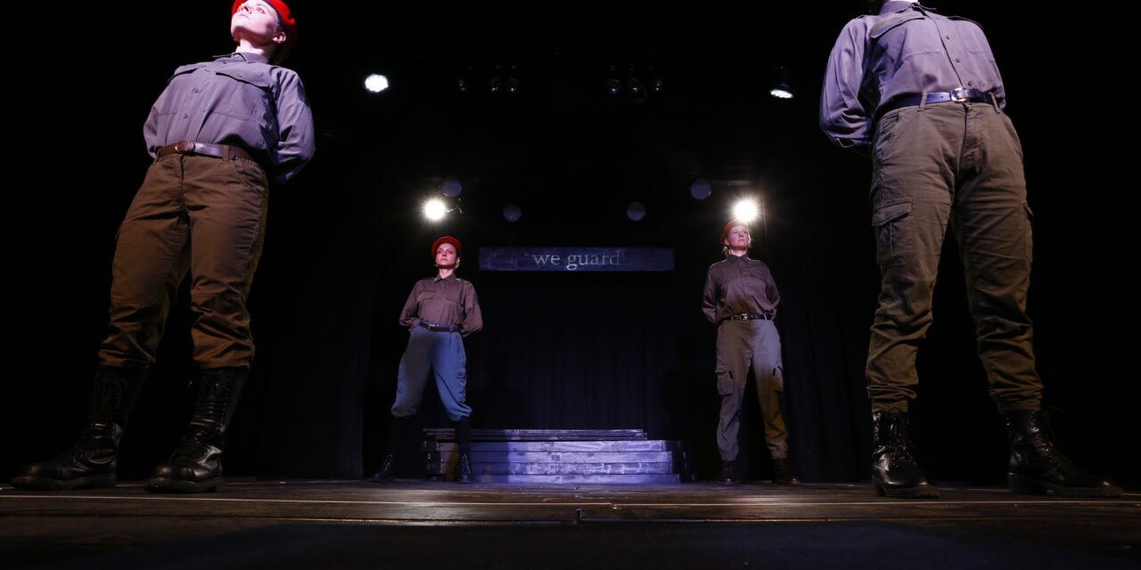 Theater am Lend Graz: Aufmarschieren - Archiviert