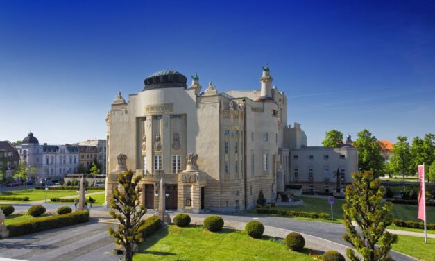 Staatstheater Cottbus: Raumfahrer