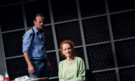 Altes Schauspielhaus Stuttgart: Heilig Abend - Archiviert