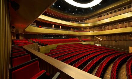 Das Musiktheater Linz: Unsere Blauen Augen - Archiviert