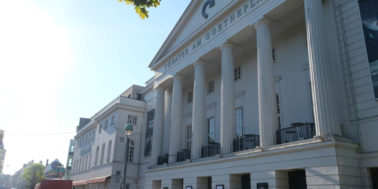 Theater Bremen: Der Russe ist einer, der Birken liebt - Archiviert