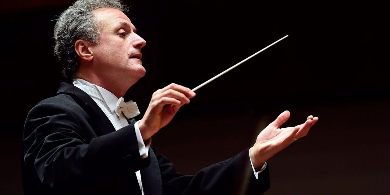 Bühnen Halle: 8. Sinfoniekonzert