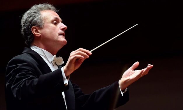 Bühnen Halle: 8. Sinfoniekonzert