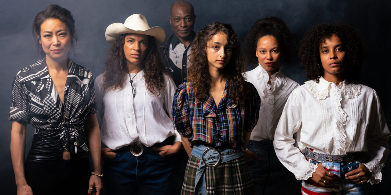 Volksbühne Berlin: Sistas! - Archiviert