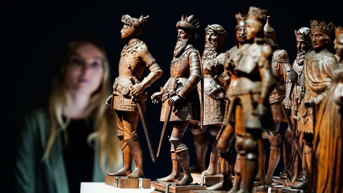 „Die Habsburger im Mittelalter - Aufstieg einer Dynastie“: Figuren aus dem Grabmonument Maximilians I. © Uwe Anspach/dpa