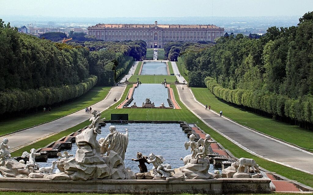 Königliches Schloss in Caserta mit Park, Aquaedukt und San Leuci