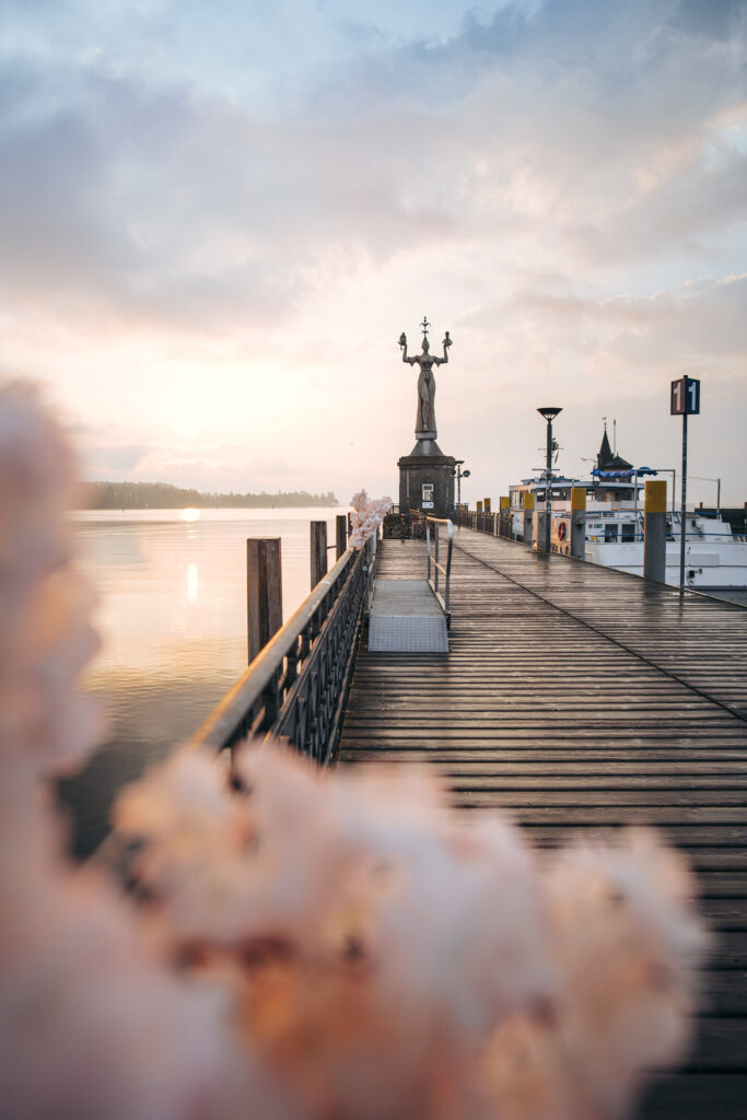 Die Hafenfigur „Imperia“ des Bodensee-Künstlers Peter Lenk © MTK, Leo Leister