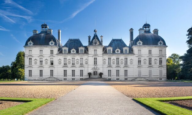 Château de Cheverny: Ein herrschaftliches Anwesen im Tal der Loire