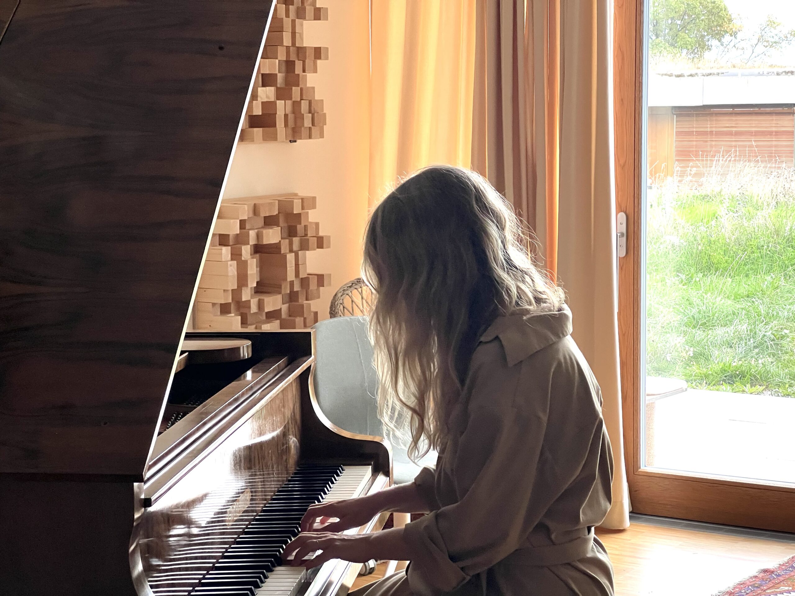 Felicia Atkinson; 2022. Spielt am 6. Mai am donaufestival 2023 © Bartolome Sanson