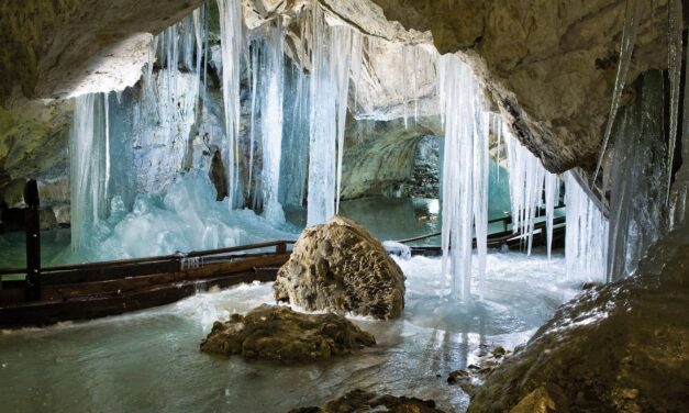 Die Eishöhle von Dobšiná