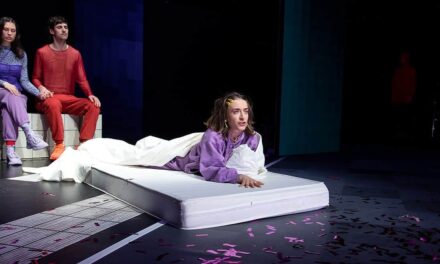 Residenz Theater München: Tick Tack - Archiviert