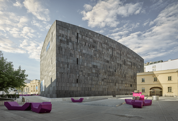 Elisabeth Wild und Agnes Fuchs im museum moderner kunst stiftung ludwig wien - Archiviert