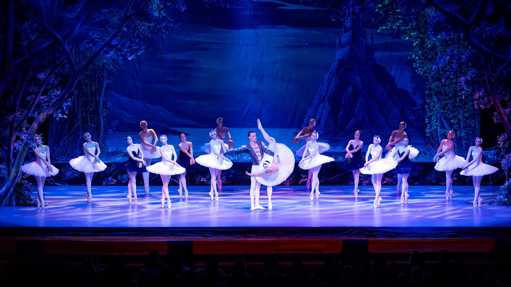 Ukrainian Classical Ballet, Schwanensee © Highlight Concert GmbH, Foto: Tomislav Kristo