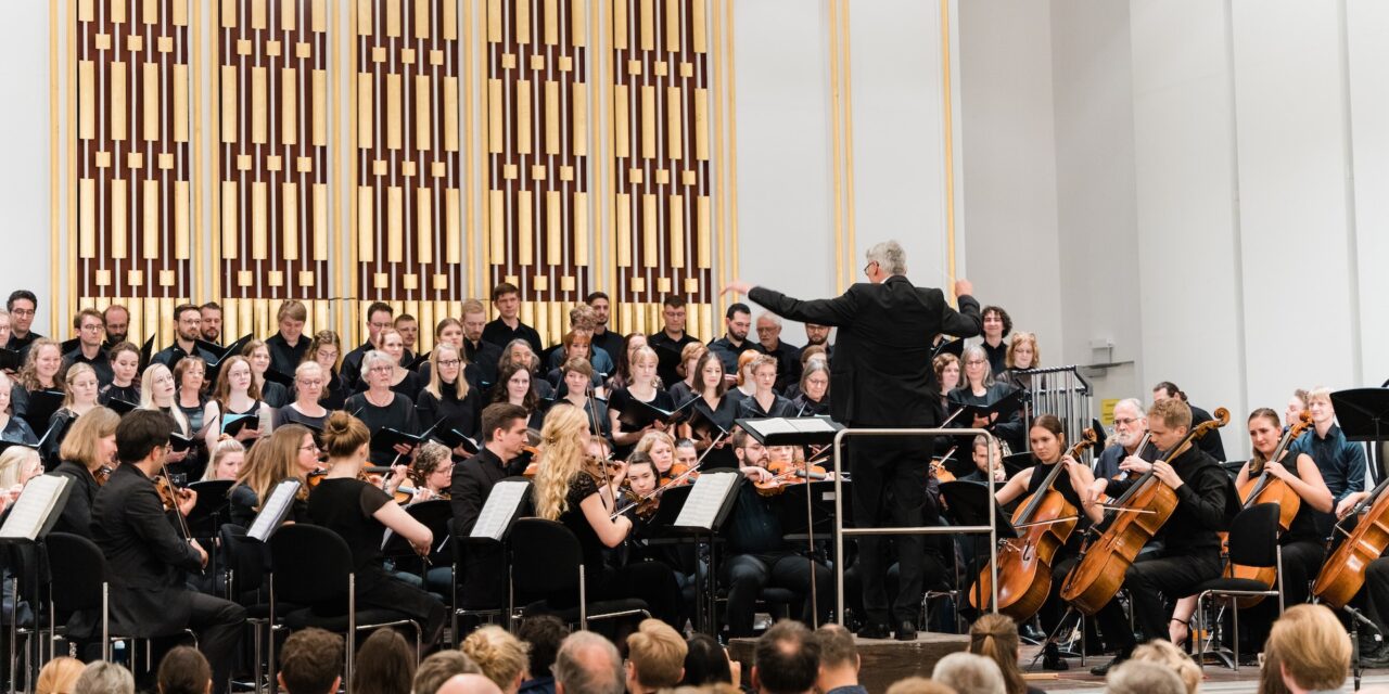 Aula der Universität Osnabrück: Mozarts Salzburger Abendmusiken - Archiviert