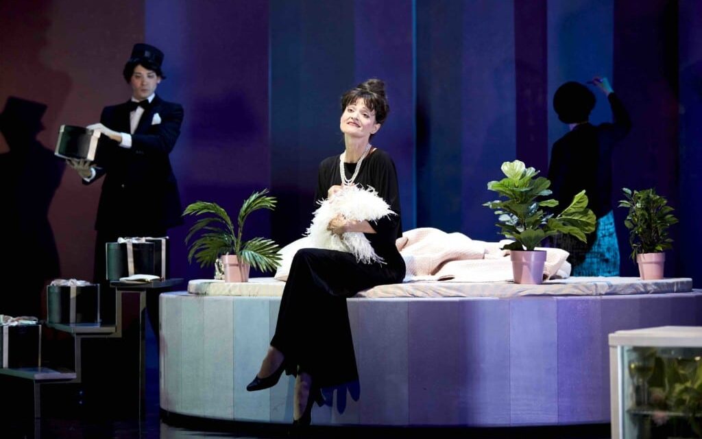 Semperoper Dresden: Powder Her Face - Archiviert