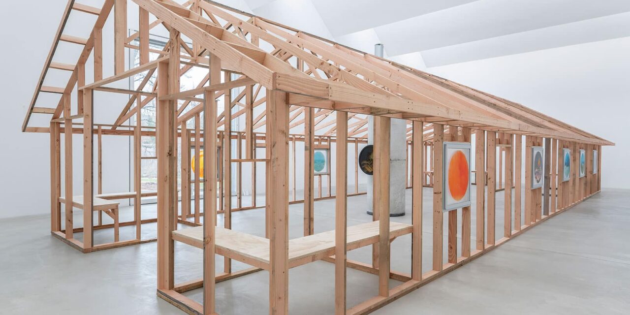 Kunsthalle Bielefeld: Oscar Tuazon – Was wir brauchen - Archiviert