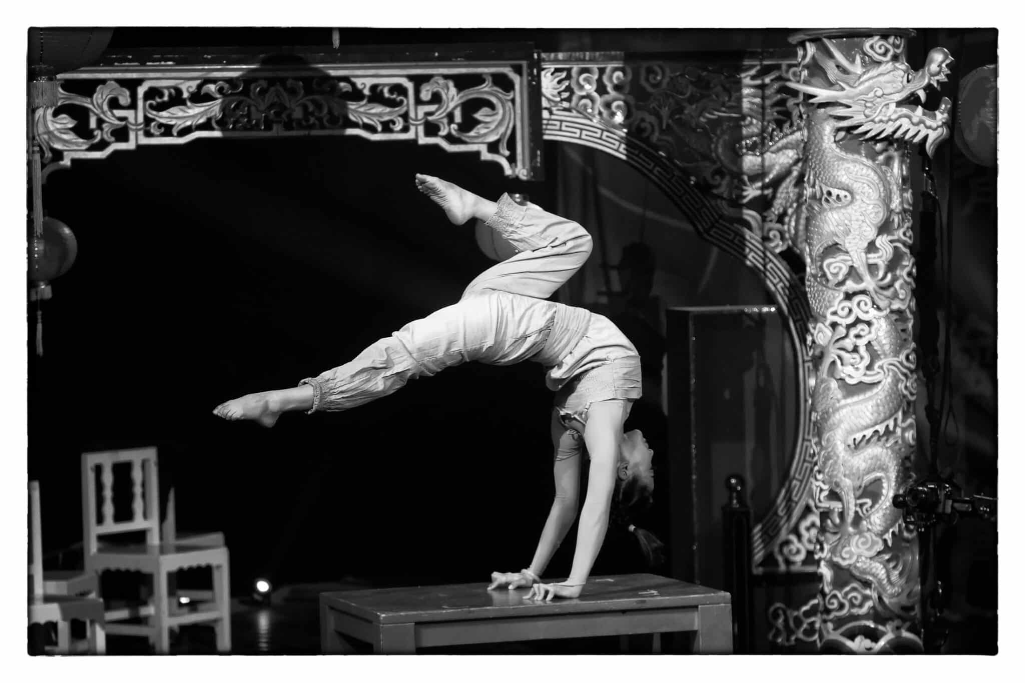 Chinesischer Nationalcircus China Girl © Raoul Schoregge