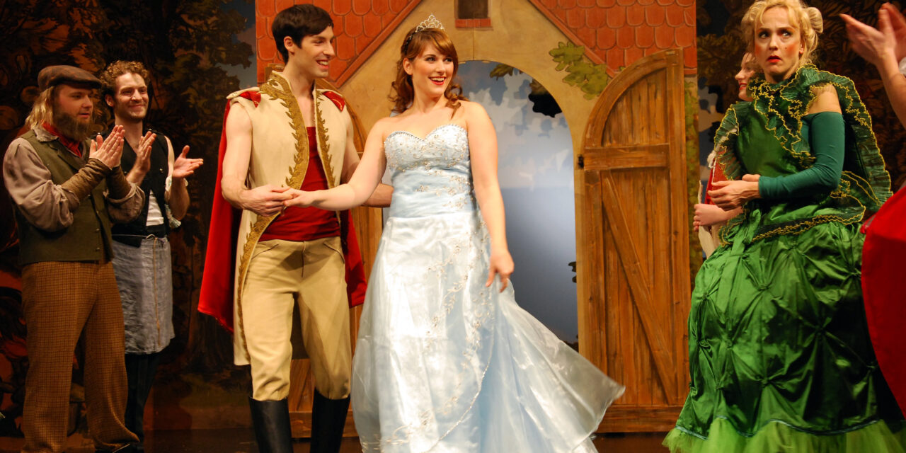 Stadttheater Herford: Drei Haselnüsse für Aschenbrödel - Archiviert