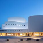 Düsseldorfer Schauspielhaus: Der Teufel mit den drei goldenen Haaren