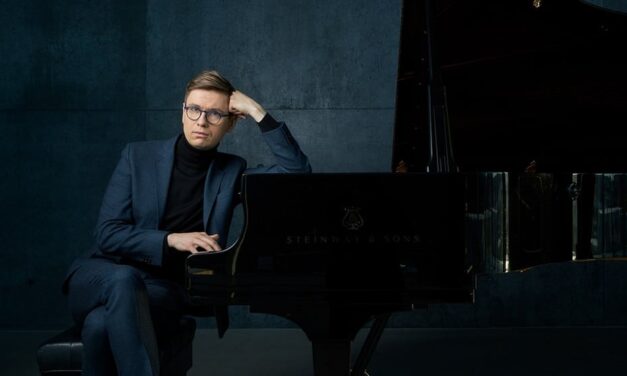 Tonhalle Düsseldorf: Víkingur Ólafsson