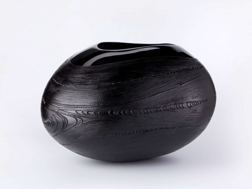 Noguchi Ken, Swaying Vessel 4 (Schwankendes Schiff) Hanfgewebe, Lack, Schnur, 2017