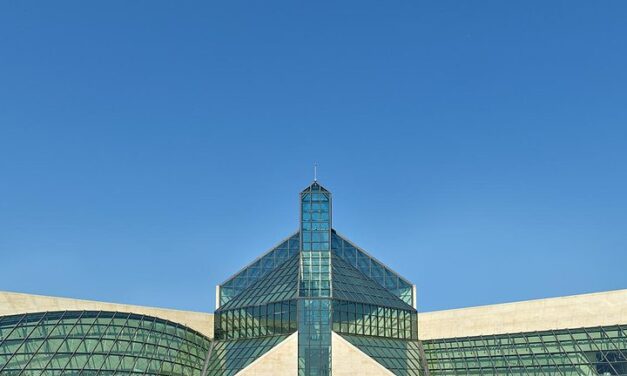 Luxembourg — Die Stadt: Von Vielfalt geprägt