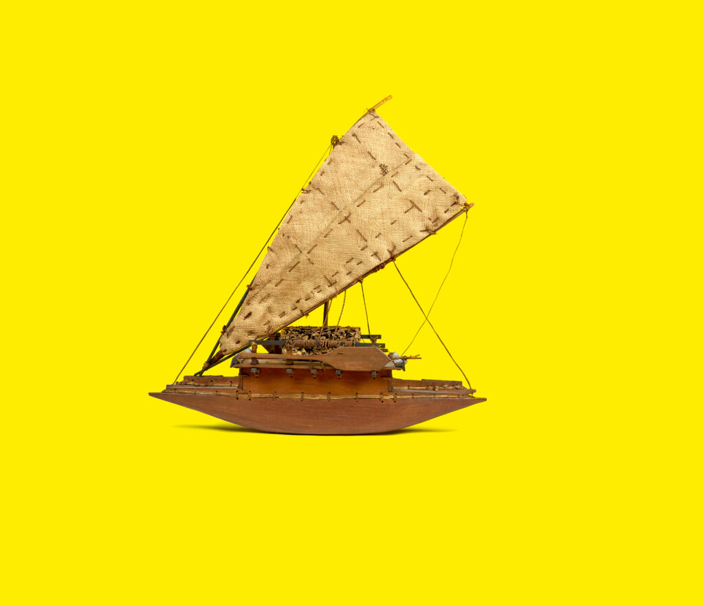 Maquette de pirogue, inv. D979-3-1133, dépôt de la collection de la Propagation de la Foi-OPM, musée des Confluences (Lyon, France), © Olivier Garcin