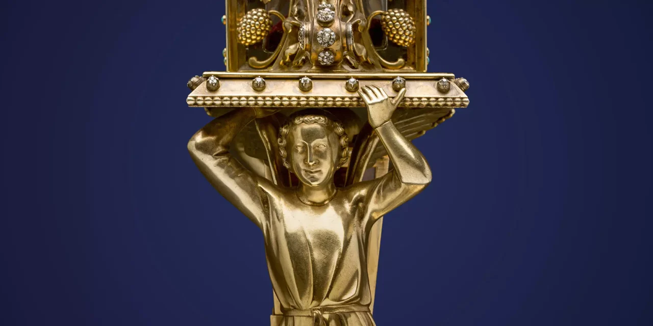 Der Louvre in Paris: Die Schatzkammer der Kathedrale Notre-Dame