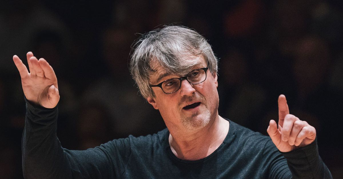 Ingo Metzmacher dirigiert "Leonard Bernsteins MASS – A Theatre Piece for Singers, Players and Dancers" am 26. Mai © Markus Werner